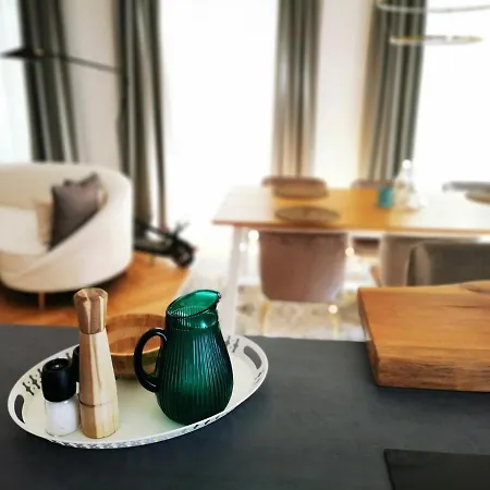 Insel Lindau-wellness Im Stadtpalais Am Diebsturm Apartment Äschach